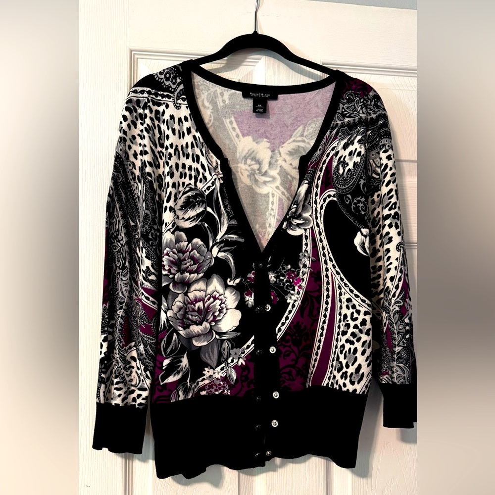 Nice WHBM 3/4 sleeve sweater. Great condition